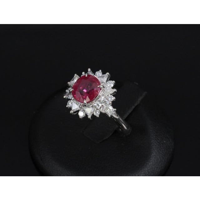 Red Late 20th Century Fine 2.36ct Gia Intense Red Ruby & 1.02ct Diamond Platinum Ring Size 6.25 For Sale - Image 8 of 18