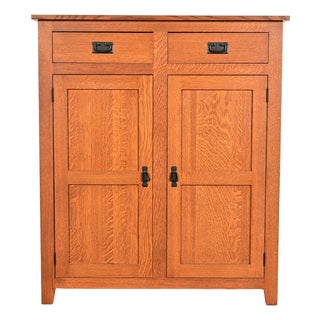 Stickley Style Mission Oak Arts & Crafts Bookcase or Bar Cabinet For Sale