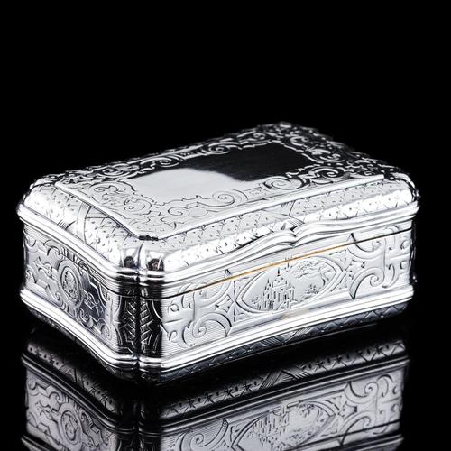 Antique Silver Table Snuff Box by Edward Smith, 1854 For Sale - Image 3 of 18