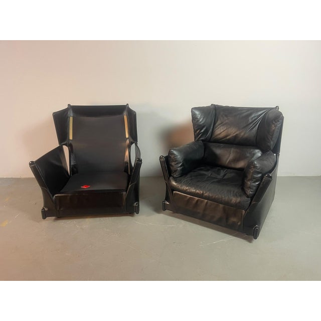 Viola dAmore Lounge Chairs in Dolphin Grey Leather with Hocker by Piero De Martini from Cassina, Italy, 1970s, Set of 2 For Sale - Image 13 of 18