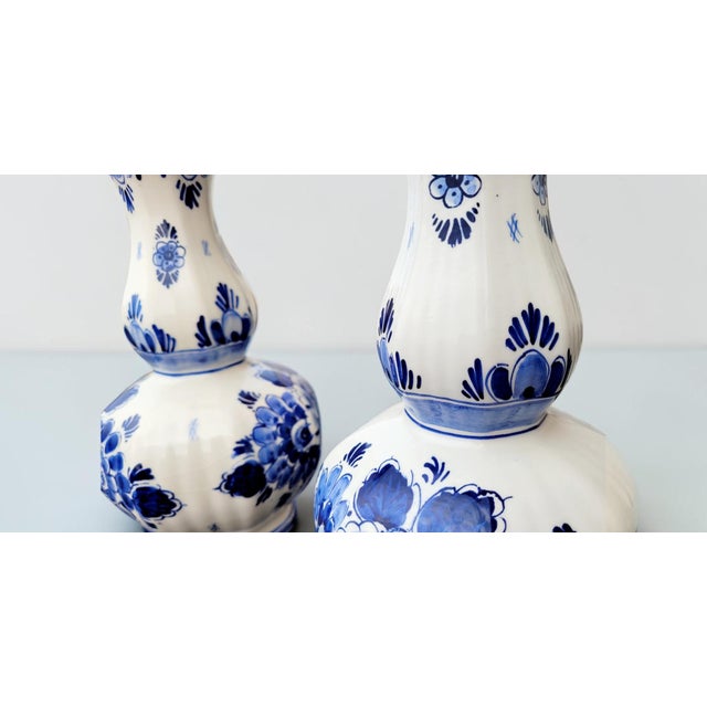 Antique Handmade Hand-Painted Delft Blue Delftware Knobbel Vase, Bulbous Bottle and Tulip Vase, Holland, 1920s, Set of 3 For Sale - Image 15 of 18