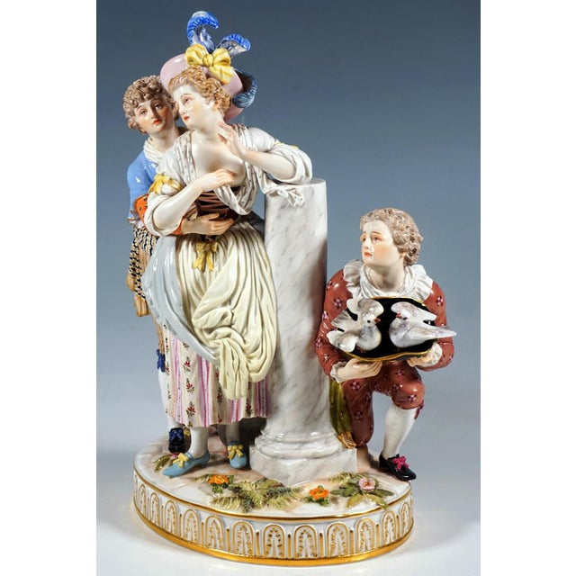 Large Meissen Roccoco the Approach Figurine attributed to J.C. Schoenheit, 1850 For Sale - Image 5 of 10