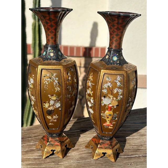 Lalique Exceptional Pair of Antique Japanese Meiji Period Shibayama Vases – Silver & Gold Lacquer, C. 1890 For Sale - Image 4 of 18