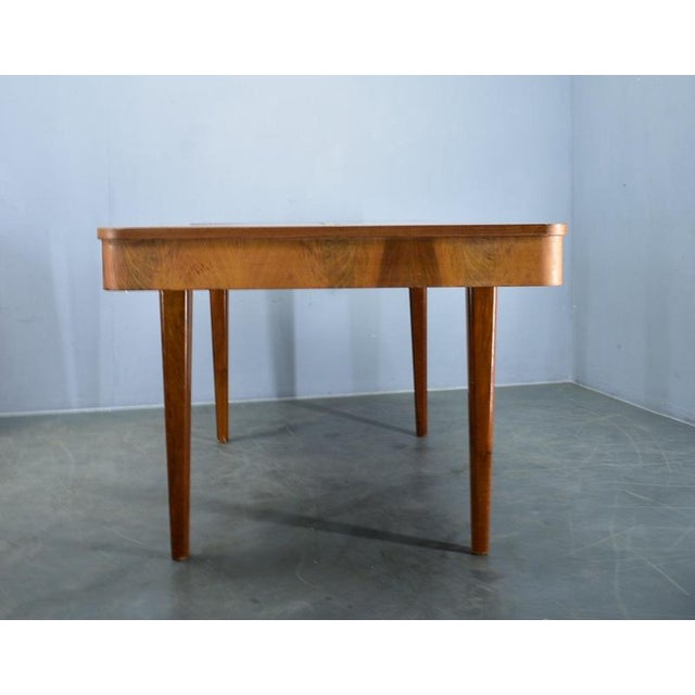 Extendable Dining Table in Walnut by Jindrich Halabala, Czechoslovakia, 1939 For Sale - Image 6 of 18