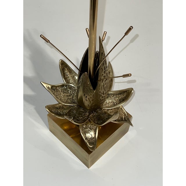 Bronze and brass Nenuphar table lamp Attributed to Maison Charles. Circa 1970 For Sale - Image 9 of 11