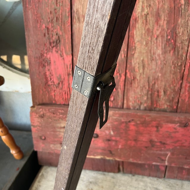 Vintage Industrial Photography Tripod Lamp With Adjustable Height For Sale - Image 4 of 13