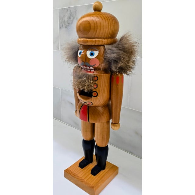 Rustic European Vintage Erzgebirge-Style Wooden Nutcracker King With Faux Fur Beard, German Democratic Republic (Gdr) For Sale - Image 3 of 9