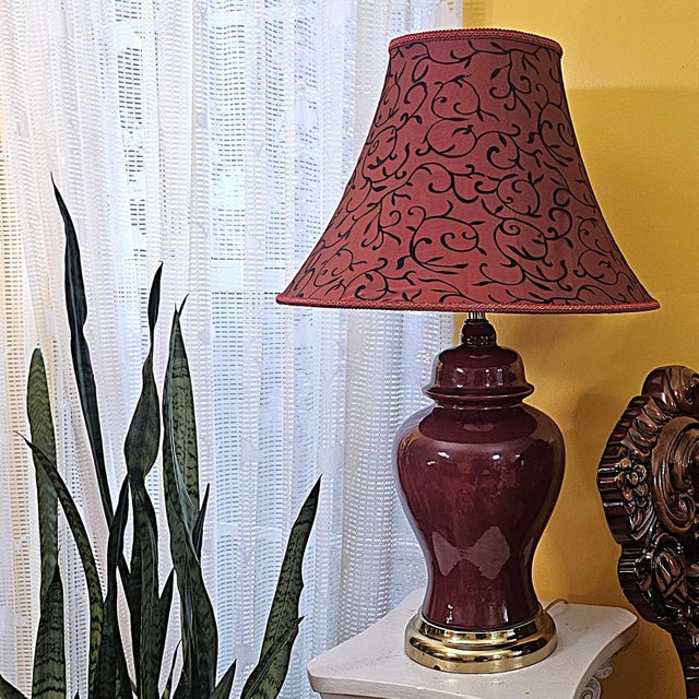 Vintage Chinese Flambe Porcelain Urn Lamp With Dale Tiffany Shade For Sale - Image 18 of 18