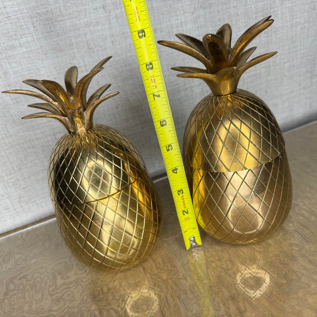 Metal Late 20th Century Polished Brass Pineapple Containers With Removable Tops- A Pair For Sale - Image 7 of 9