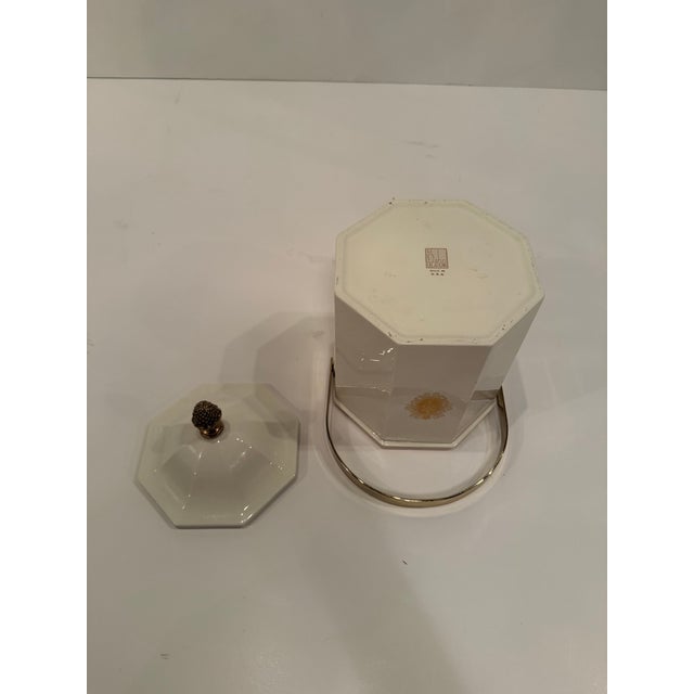 1960s Ceramic Porcelain Ice Bucket With Crest by Ernest John For Sale - Image 11 of 11