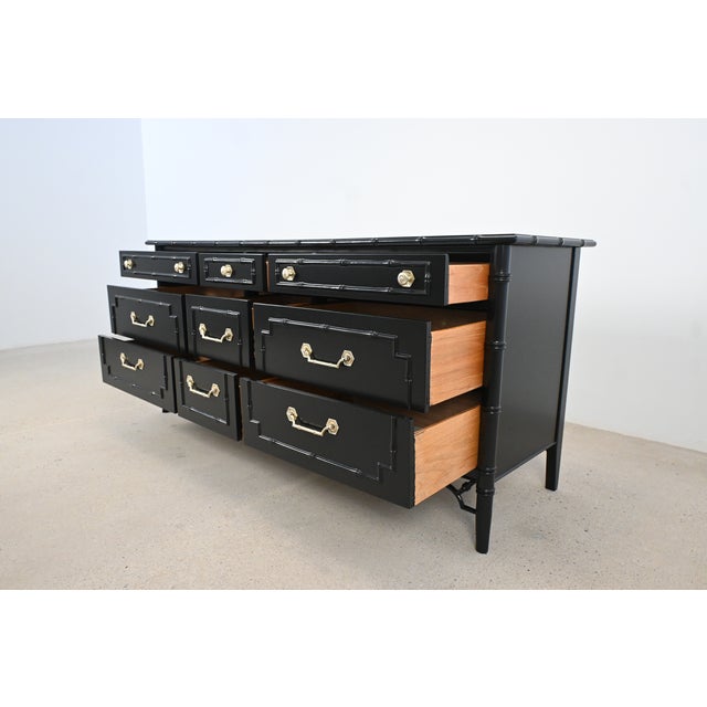 Thomasville Allegro Faux Bamboo Hollywood Regency Black Lacquer 9 Drawer Dresser| Newly Refinished For Sale - Image 10 of 17