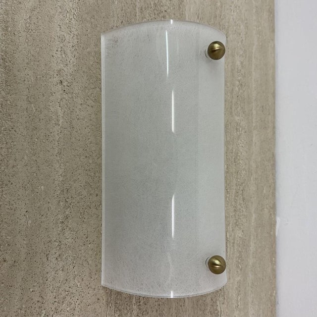 Vintage Acrylic and Brass Wall Lamp, 1970s For Sale - Image 3 of 17