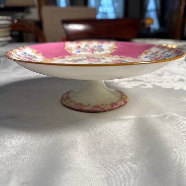 American Antique Minton’s “Cockatrice” Footed Plate. For Sale - Image 3 of 5