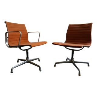 EA 108 Swivel Chairs by Charles & Ray Eames for ICF De Padova, 1960s, Set of 2 For Sale