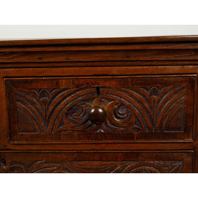 English Georgian Period 1800s Oak Chest with Four Drawers and Carved Motifs For Sale - Image 4 of 12
