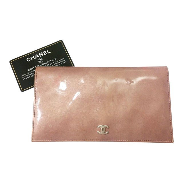 Chanel Pink Patent Bi-Fold Wallet For Sale