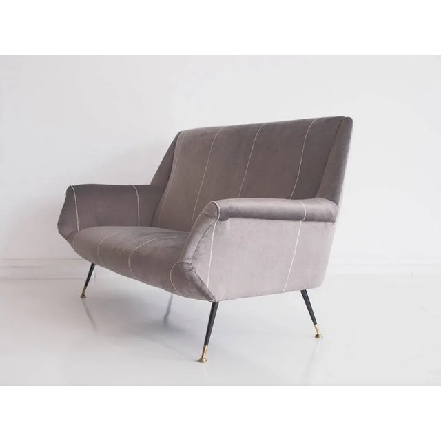 Mid-Century Modern Italian Grey Velvet Sofa with Black Lacquered Brass Feet, 1950s For Sale - Image 3 of 7