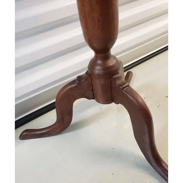 Brown Early 19th Century American Walnut Candle Stand Table For Sale - Image 8 of 12