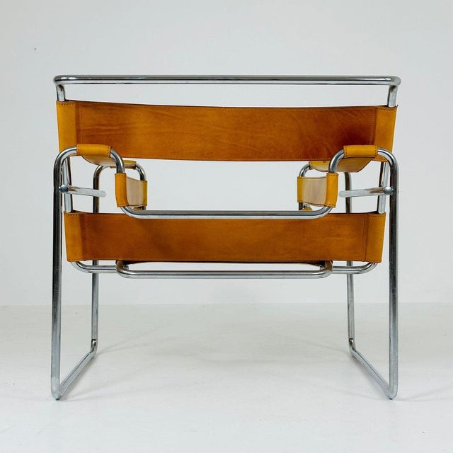 Cognac B3 Chair in Leather and Metal by Marcel Breuer, 1990s For Sale - Image 6 of 11
