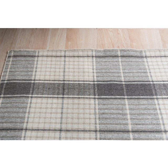 5x8 Lila Bianca Gray Geometric Modern Flatweave Wool Carpet Rug For Sale In New York - Image 6 of 8