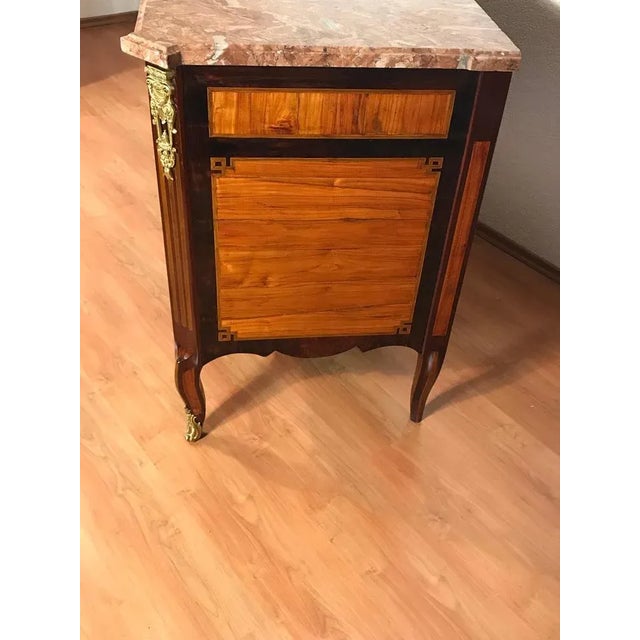 Beige French Louis XV Chest of Drawers, 1770s For Sale - Image 8 of 10