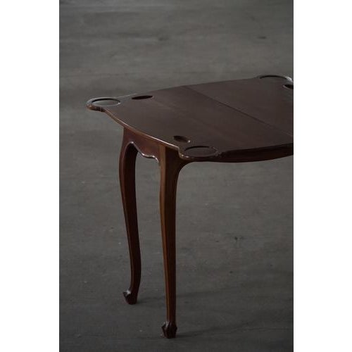 English 19th Century Game Table in Mahogany with Fold-Over Top & Cabriole Legs, 1890s For Sale - Image 13 of 18