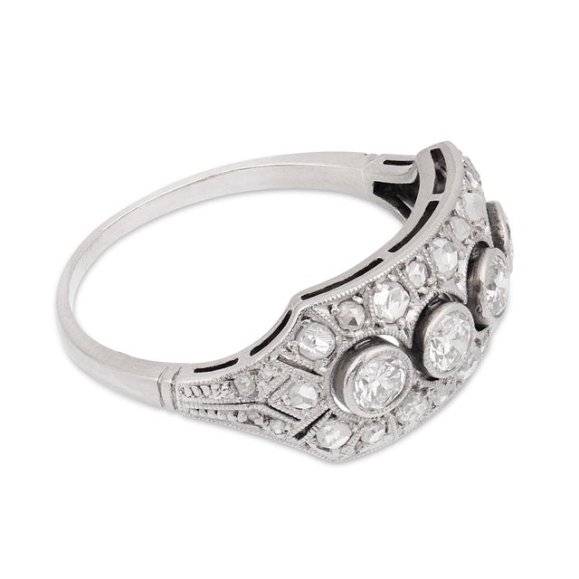 1930s Art Deco Diamond 14k White Gold Ring, Size 7.25 For Sale - Image 4 of 7