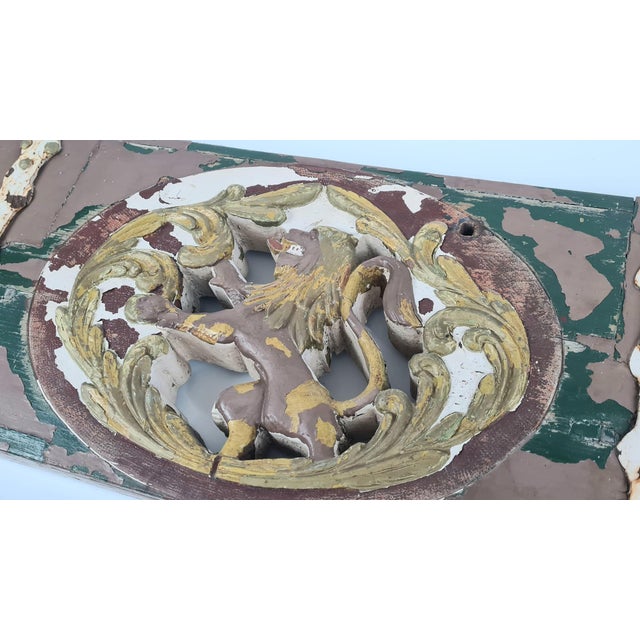 Antique Wooden Pediment with Lion, 1700s For Sale - Image 10 of 16