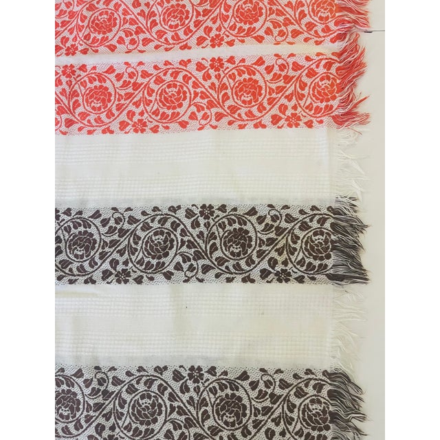 Shabby Chic Vintage Mid Century Jaccard Tablecloth For Sale - Image 3 of 5