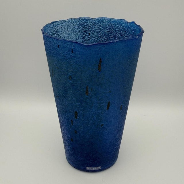 Postmodern Sculptural Antikva Glass Vase by Bertil Vallien for Kosta Boda, Sweden, 1990s For Sale - Image 3 of 12