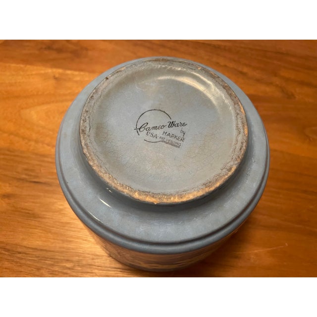 Harper Pottery CameoWare Ceramic Bowl Vintage 1930s For Sale In Los Angeles - Image 6 of 6