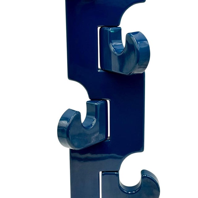 Vertical Wall Coat Hanger in Blue Molded Plastic by Visiva Milano, Italy, 1970s For Sale - Image 12 of 16