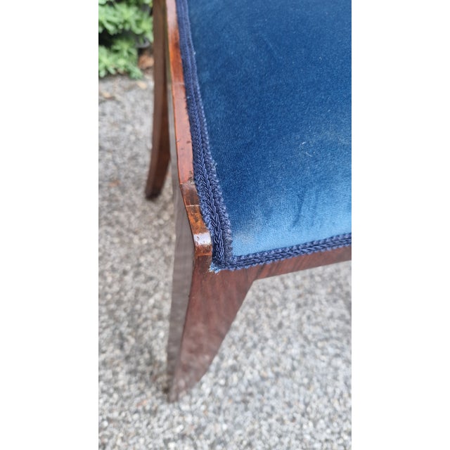 Chair in Walnut Burl with Blue Seat in the style of Gio Ponti, 1930s For Sale - Image 3 of 11