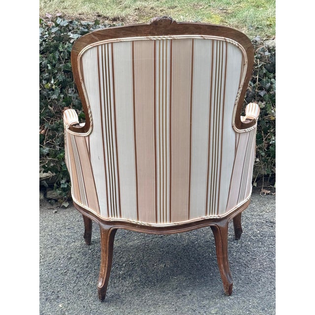 Early 20th Century Coordinating Pair of French Bergere Chairs - Made in Italy For Sale - Image 4 of 12