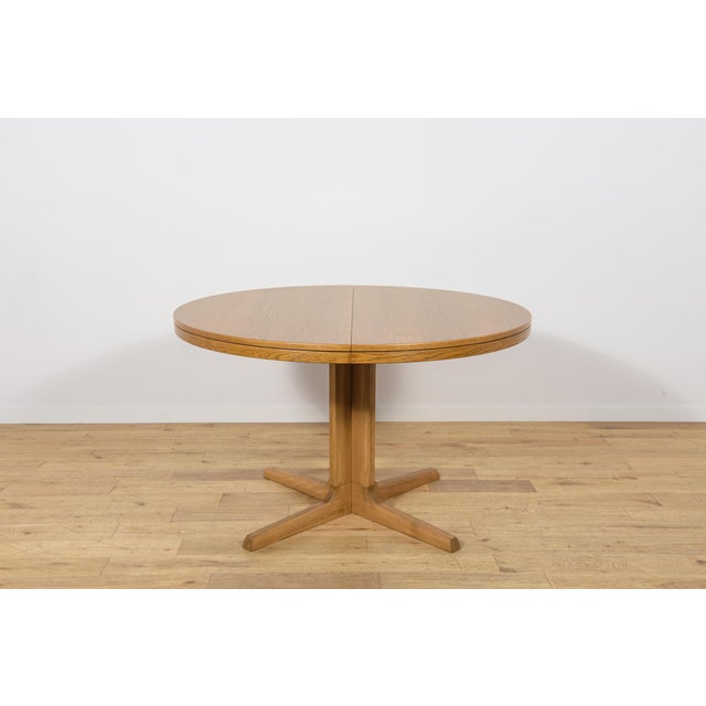 Mid-Century Round Extendable Oak Dining Table by Farstrup Møbler, Denmark, 1970s For Sale - Image 4 of 18