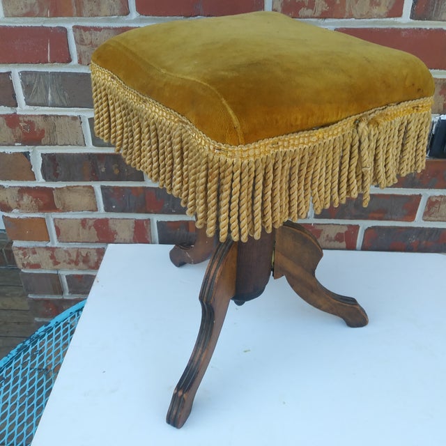 Rare find -- an early to mid 1900's TONK CHICAGO & NEW YORK organ or piano stool -- made of either mahogany or cherry (I...
