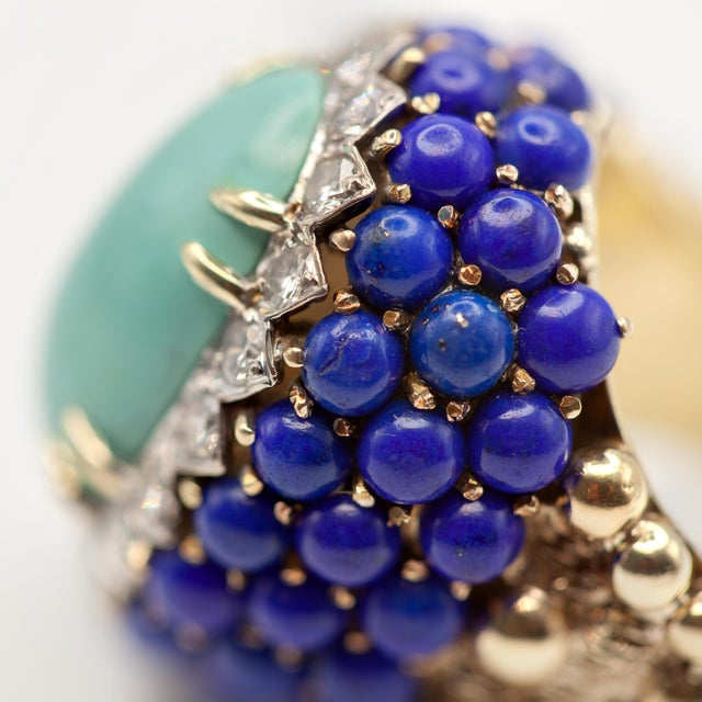 Modern Vintage 14k Yellow Gold Diamond Turquoise Lapis Cocktail Ring C. 1960s, Size 7.5 For Sale - Image 3 of 9
