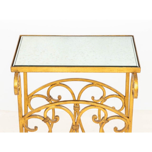 Hollywood Regency Hollywood Regency Mirrored Gilt Brass Side Table For Sale - Image 3 of 8