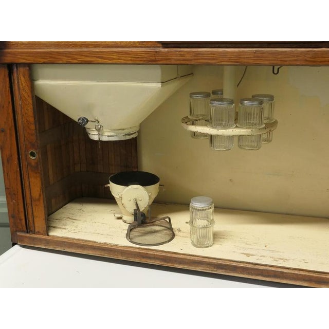 1920s American Oak Hoosier Kitchen Cabinet by Hudson Bros, 1920 For Sale - Image 5 of 8
