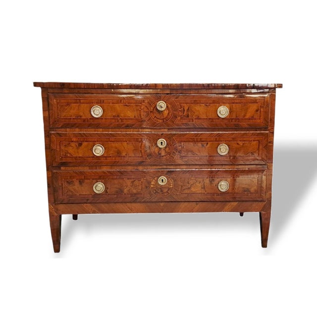 Elegant Louis XVI Chest of Drawers – Emilian Region Period: Last quarter of the 18th century (late 18th century)...