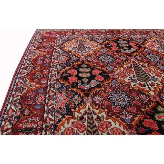 Handwoven Persian Bakhtiari Area Rug 4’9″ X 7’0″ For Sale - Image 9 of 12