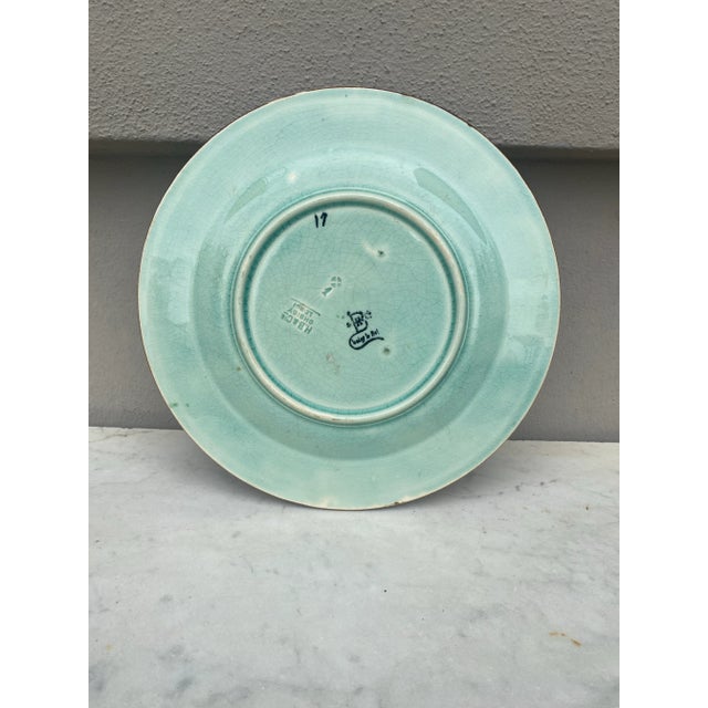 French Country 19th Century Majolica Leaves and Pink Flowers Plate Choisy Le Roi For Sale - Image 3 of 4