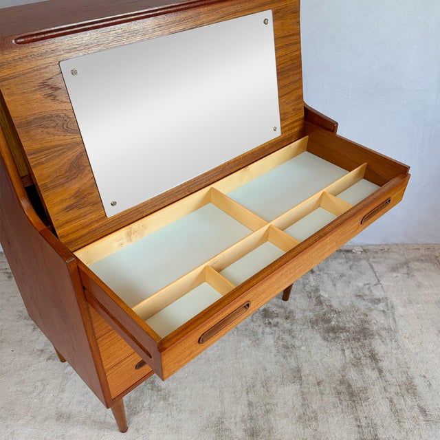 Brown Teak Bureau with Writing Surface and Vanity Drawer from Illums Bolighus, 1960s For Sale - Image 8 of 18