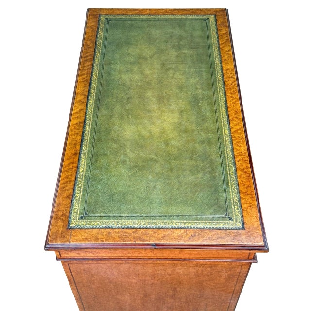 Small English Birdseye Maple Pedestal Desk, 1840 For Sale - Image 9 of 14