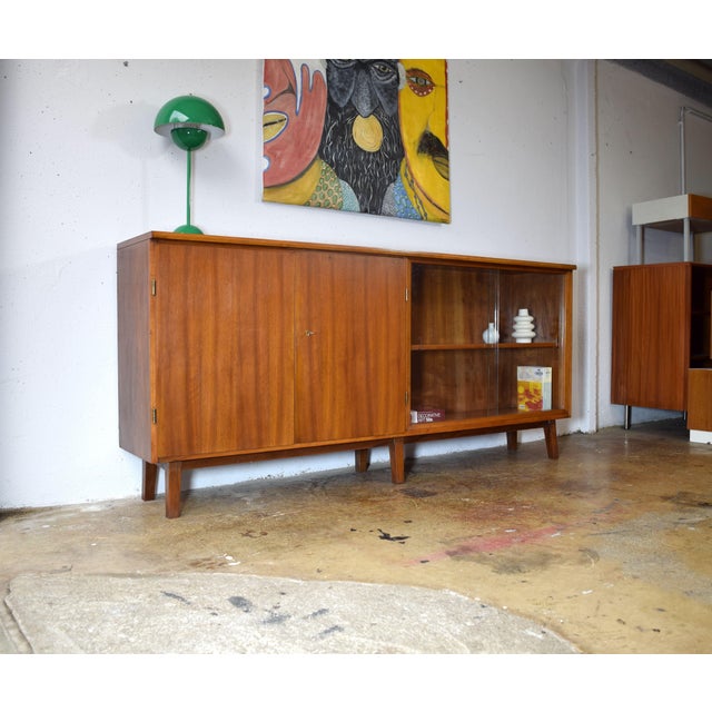 Mid-Century Modern Vintage Sideboard in Walnut, 1950s For Sale - Image 3 of 8