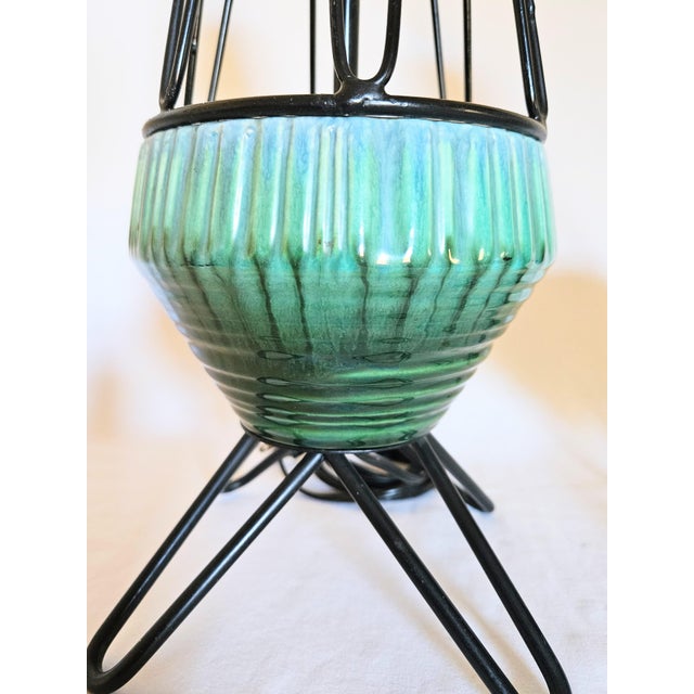1950s Mid-Century Modern Atomic Wrought Iron Hairpin Tripod Green Teal Ceramic Table Lamps - Pair For Sale - Image 6 of 6