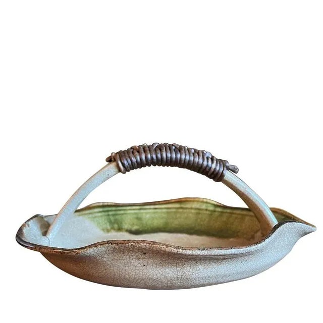 Japanese 19th Century Japanese Oribe Tetsuki Kashiki Candy Dish For Sale - Image 3 of 5