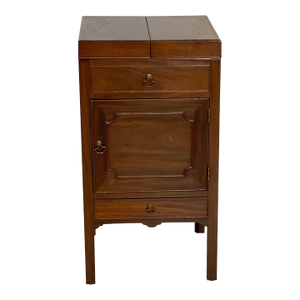 Early 19th Century Georgian Mahogany Wash Stand