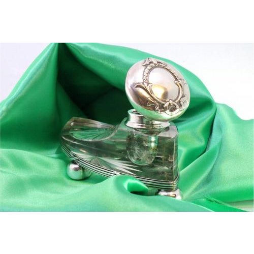 Silver and Cut Glass Inkwell with Monogram Plaque and Round Feet For Sale - Image 4 of 8