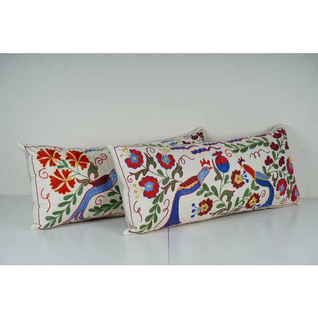 Uzbek Suzani Pillow Cover Elevate your home decor with our Turkish Suzani Pillow Cover, featuring exquisite vintage Uzbek...